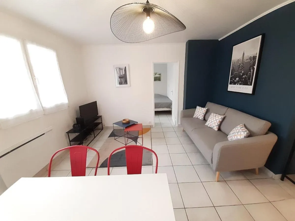 Les Peupliers Appartement Centre Ville D\'Aix Avec 3 Chambres Et Parking Prive contacts