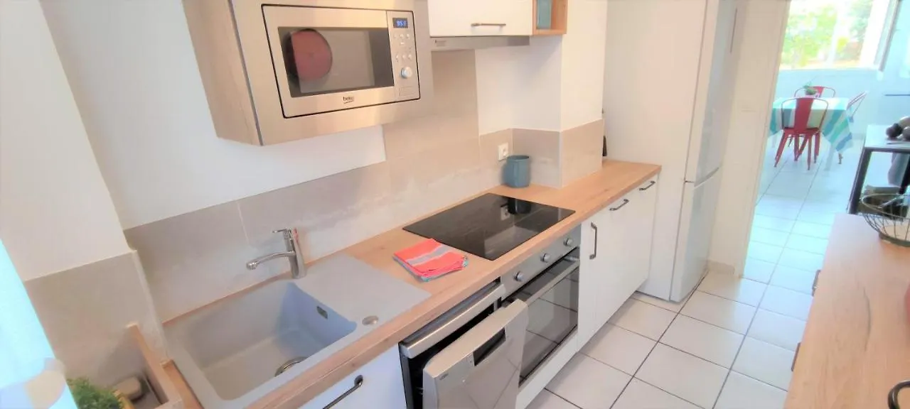 Apartment Les Peupliers Appartement Centre Ville D'Aix Avec 3 Chambres Et Parking Prive Aix-en-Provence