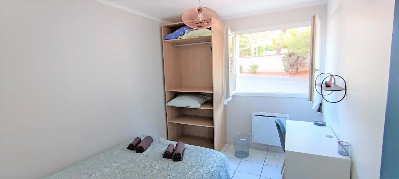 Les Peupliers Appartement Centre Ville D'Aix Avec 3 Chambres Et Parking Prive Aix-en-Provence 0*,  France